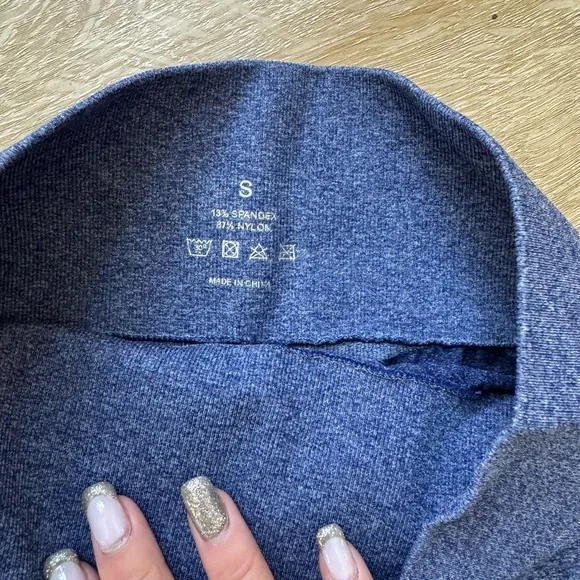 NVGTN Women's Heathered Blue Bike Shorts - Picture 3 of 3